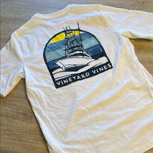vineyard Vines boys size large/16 tee EUC